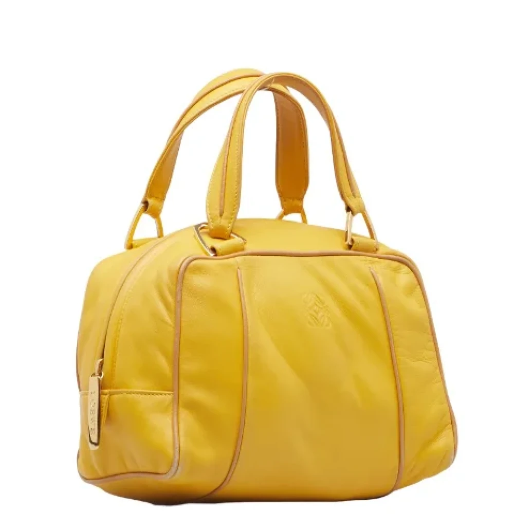 Loewe Pre-owned Leather handbags Yellow Dames