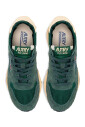 sneakers-vintage-en-daim-bas