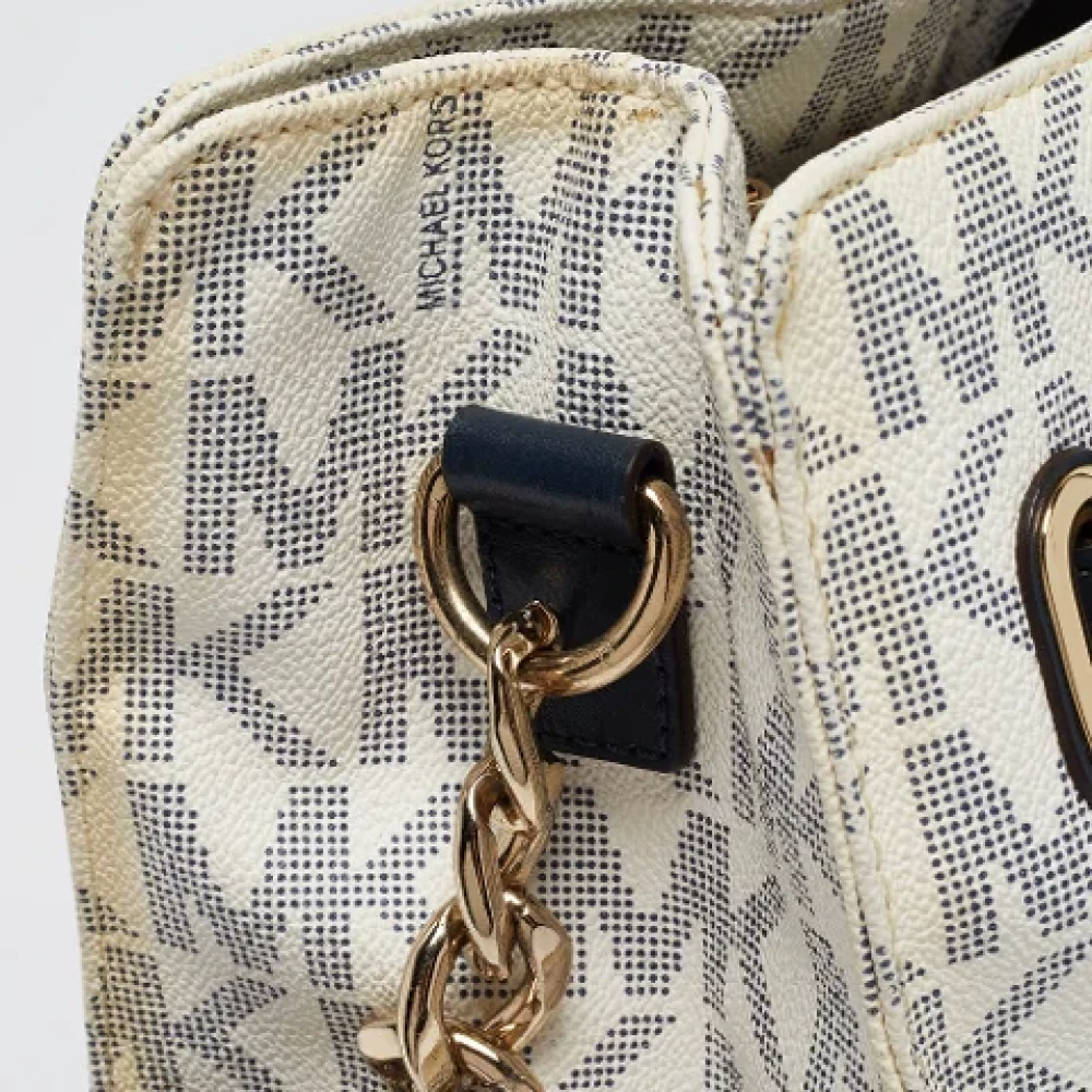 Michael Kors Pre-owned Coated canvas handbags White Dames