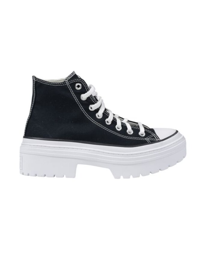 zwarte-stoffen-sneaker-met-profielzool