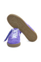 baskets-en-daim-violet-a-lacets