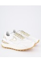 womenand-39-s-casual-sneakers