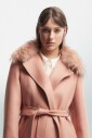 manteau-a-col-en-fourrure-douce-et-poches