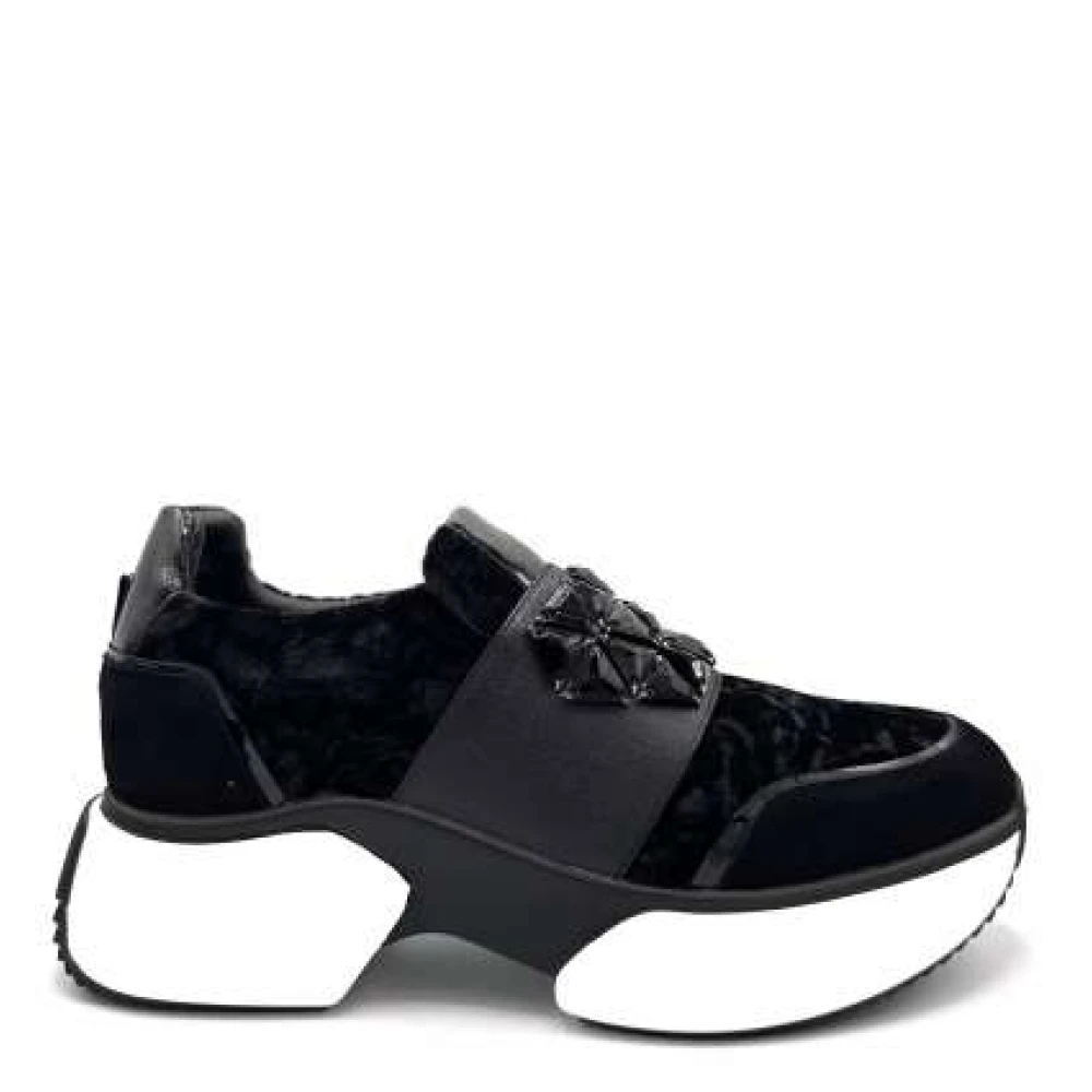 Jeannot Velvet Slip-On Sneaker met Applicaties Dames Schoenen Zwart