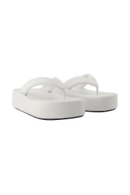 Pre-owned Canvas sandals