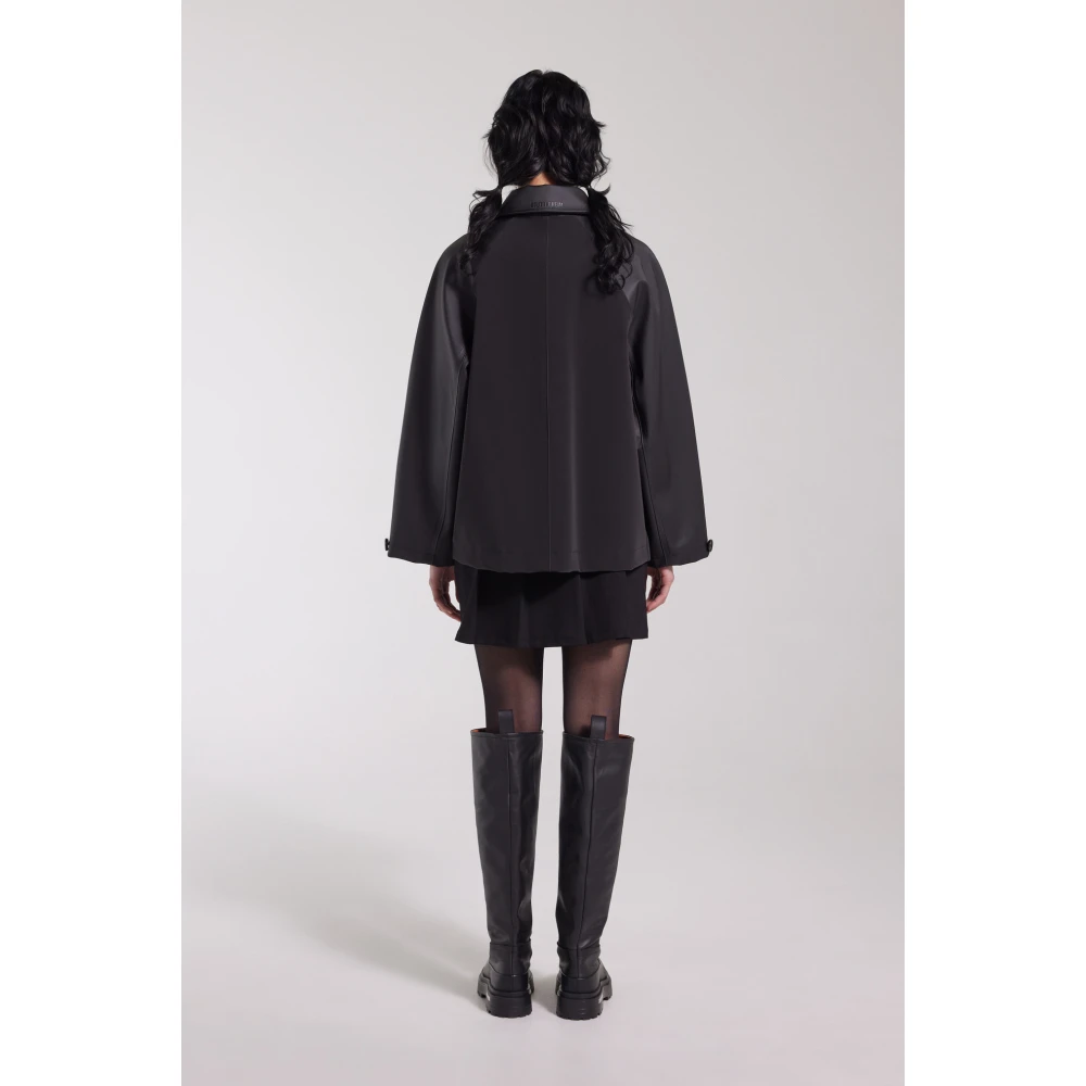 Stutterheim Waterdichte regenjas in varsity-stijl voor vrouwen Black Dames