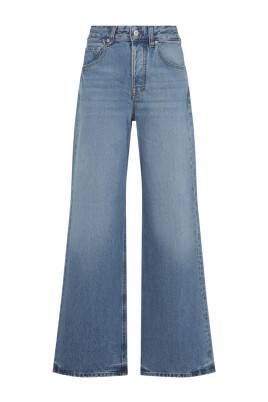 blue-jeans-for-women-aw25