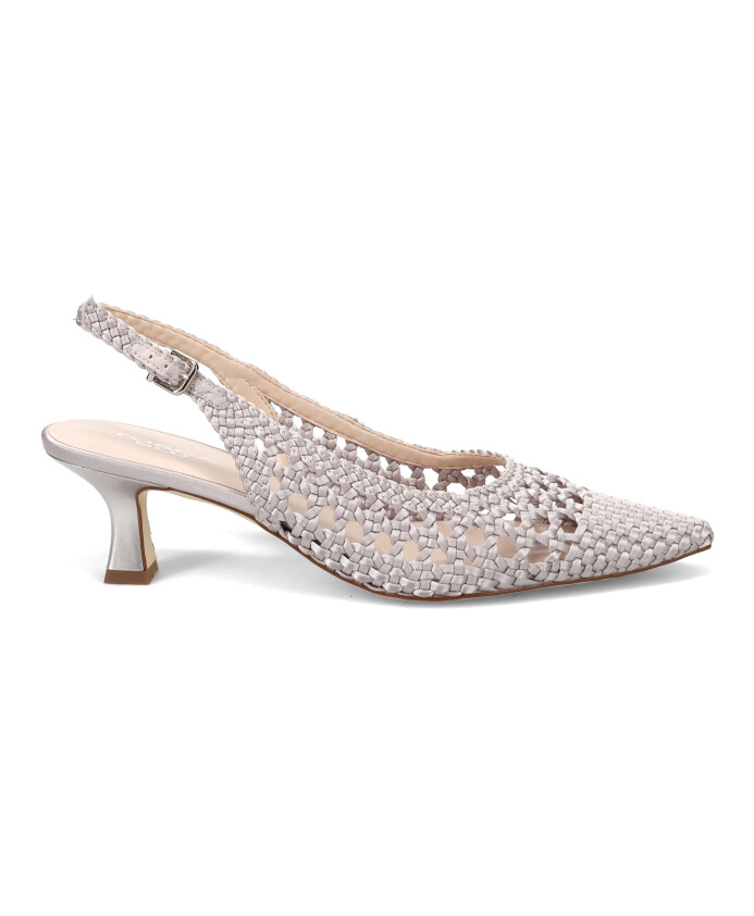 zilveren-leren-slingback-sandalen