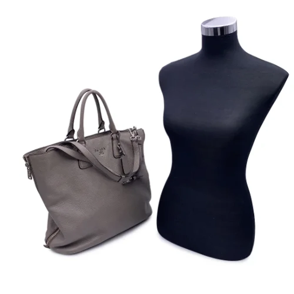 Prada Vintage Pre-owned Leather totes Gray Dames