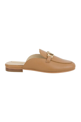leather-clogs-for-women