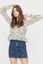 blouse-a-imprime-zebre-et-volants