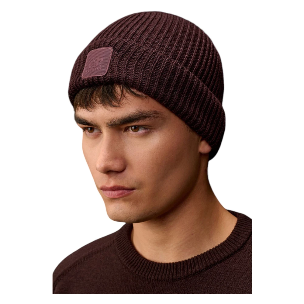 C.P. Company Wollen Patch Beanie in Extrafijne Wol Brown Heren