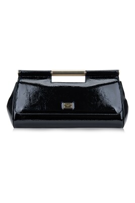 animal-style-leather-handbag-with-magnetic-closure