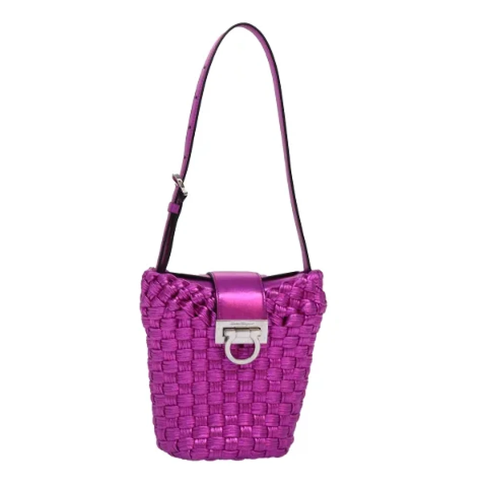 Salvatore Ferragamo Pre-owned Leather shoulder-bags Pink Dames