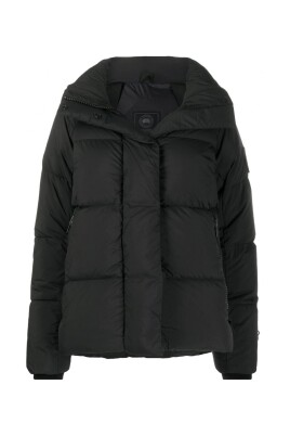 black-junction-parka-with-detachable-hood