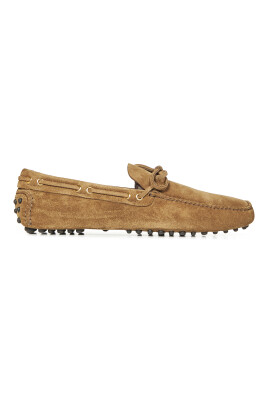 beige-loafer-shoes-classic-style