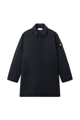 veste-noire-isolee-avec-style-classique