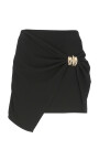 mini-jupe-noire-avec-detail-metallique