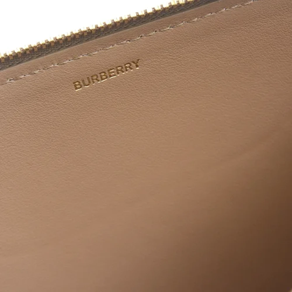 Burberry Vintage Pre-owned Canvas clutches Beige Dames
