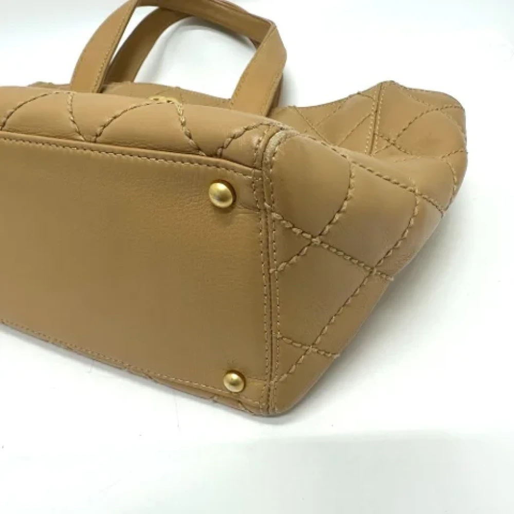 Chanel Vintage Pre-owned Leather totes Beige Dames