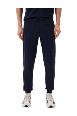 jogging-pants