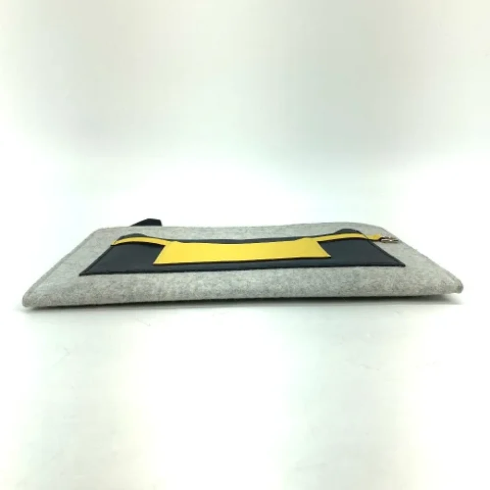 Hermès Vintage Pre-owned Fabric clutches Gray Dames