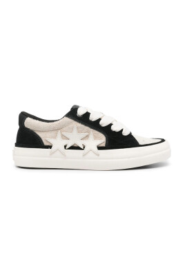 sneaker-noir-avec-design-de-panneau-en-forme-detoile