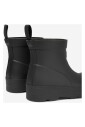 kids-play-wellington-boots