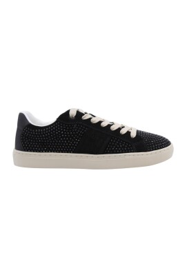 stilfuld-sneaker-til-aktiv-livsstil