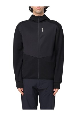 black-crew-neck-sweatshirt