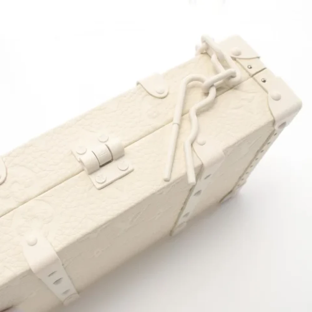 Louis Vuitton Vintage Pre-owned Canvas clutches White Dames