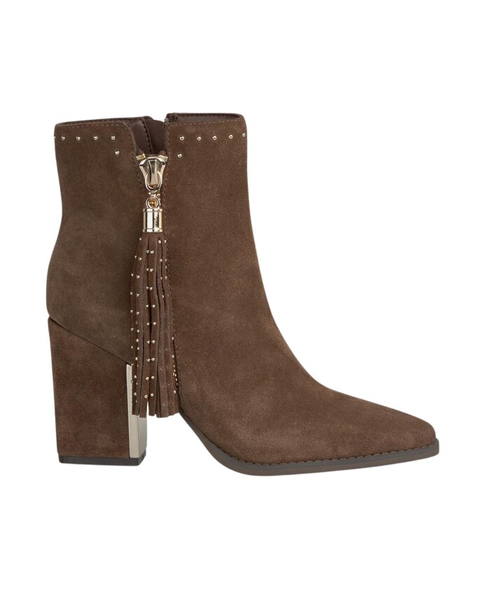 bottines-a-talon-a-pompon