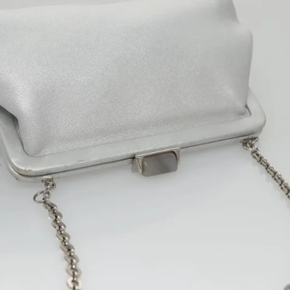 Salvatore Ferragamo Pre-owned Leather shoulder-bags Gray Dames