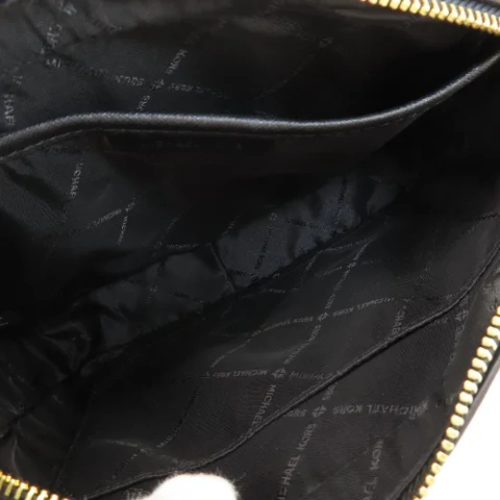 Michael Kors Pre-owned Fabric shoulder-bags Black Dames