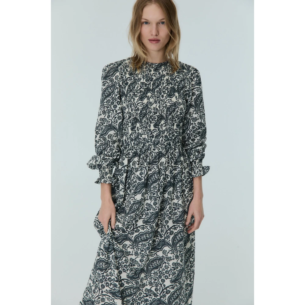 The New Society Majestic Paisley Jurk Blue Dames
