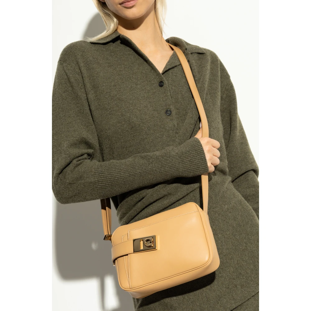Salvatore Ferragamo Schoudertas Beige Dames