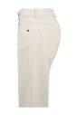 witte-broek-met-rechte-pijpen