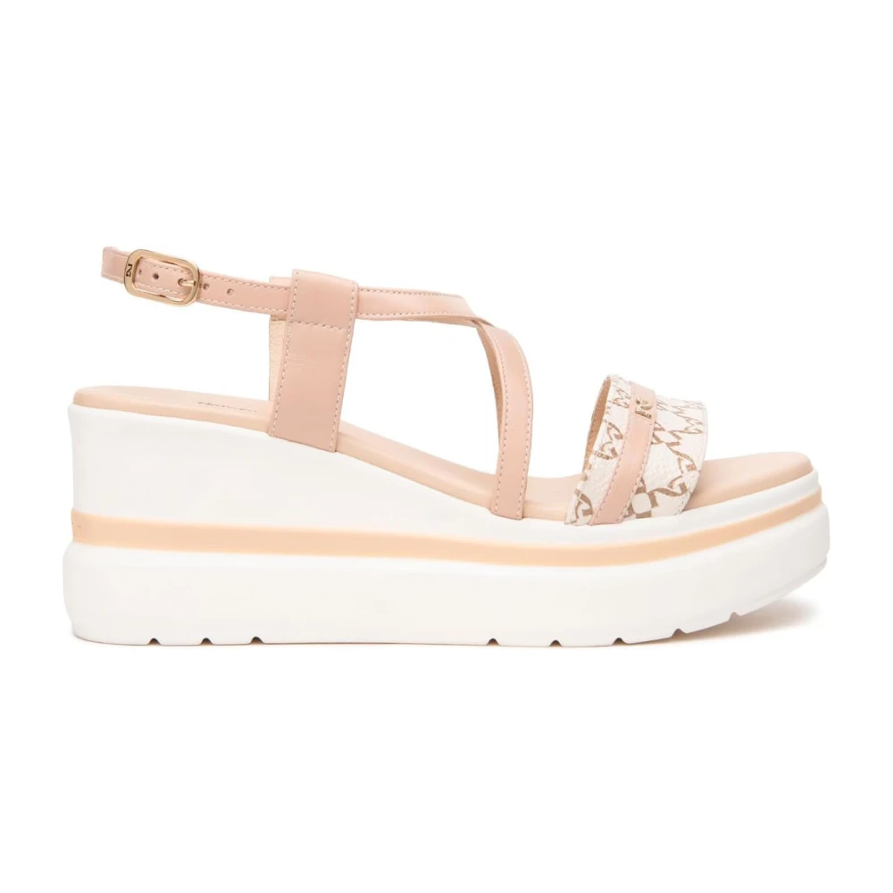 Shoes > Heels > Wedges - - Nerogiardini - Modalova