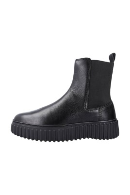 bottes-chelsea-elegantes-en-finition-erable