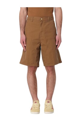 brun-tomrer-shorts-stilfuldt-afslappet-toj