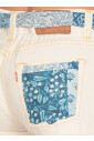 white-cotton-shorts-with-bandana