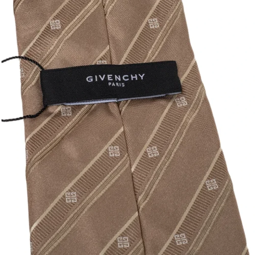 Givenchy Pre-owned Silk home-office Beige Heren