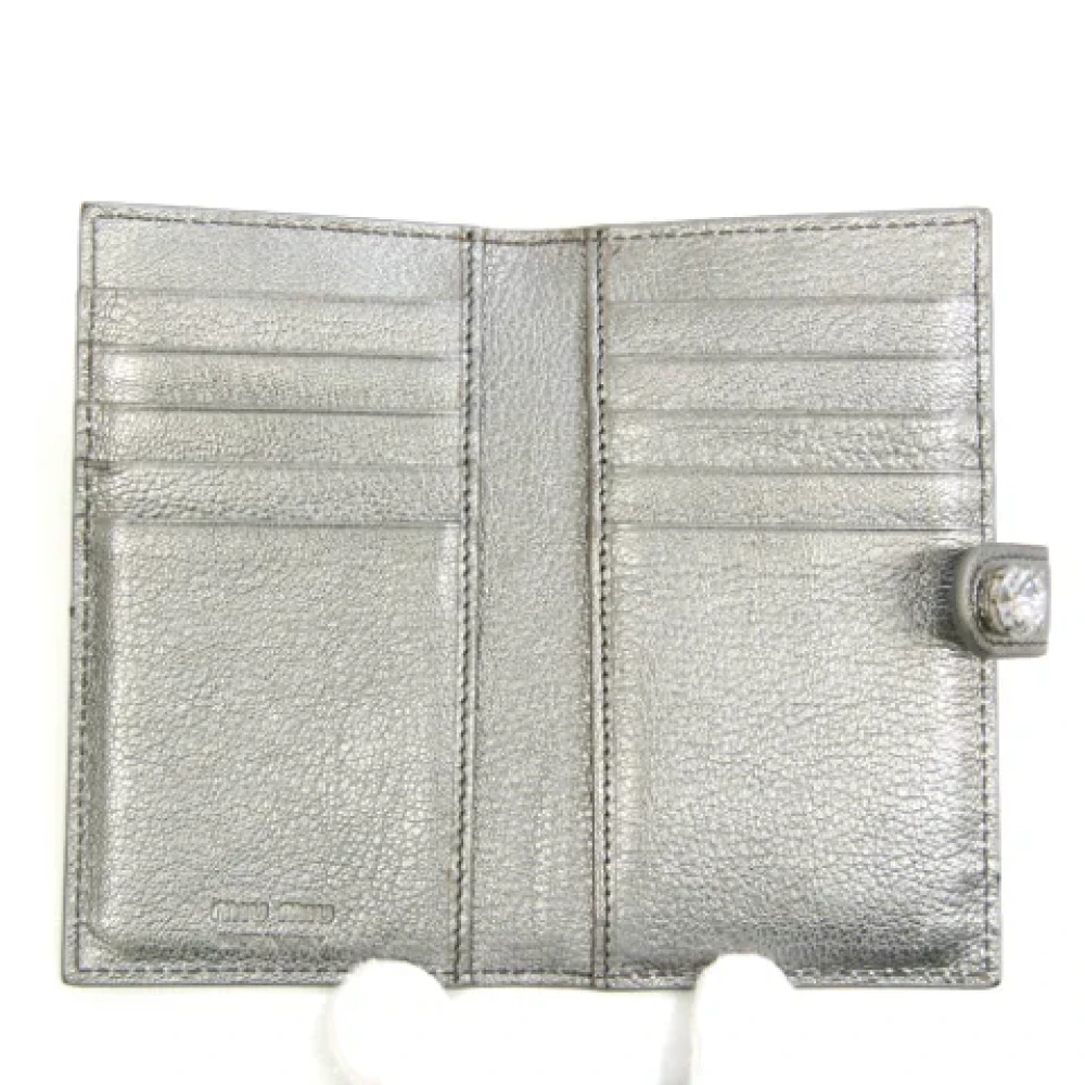 Miu Pre-owned Leather wallets Gray Dames