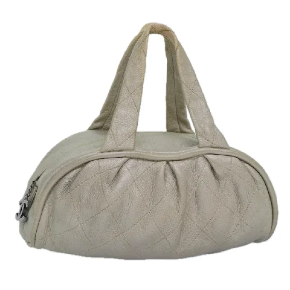 Chanel Vintage Pre-owned Leather handbags Gray Dames
