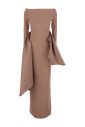 robe-longue-marron-encolure-bateau-drapee