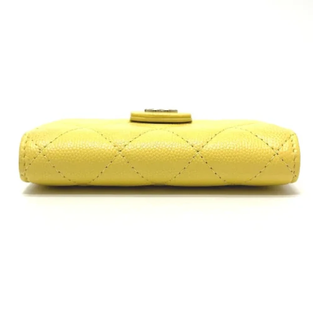 Chanel Vintage Pre-owned Leather wallets Yellow Dames
