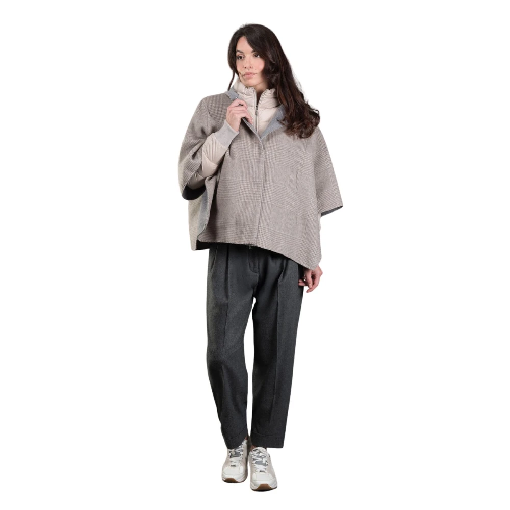 Moorer Women's Beige Ponchos, Xs, Short Wool Cape With Quilted Inner Jacket
