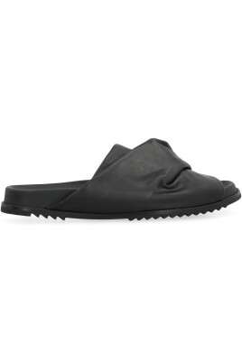 leather-slides-with-round-toeline