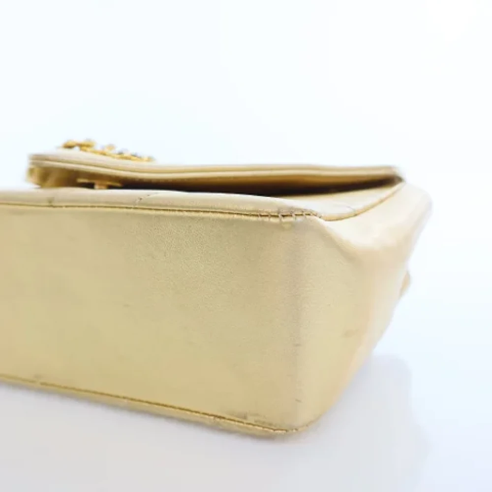 Chanel Vintage Pre-owned Leather handbags Yellow Dames