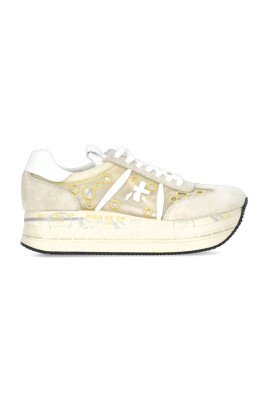 beige-vita-sneakers-rund-ta-snorning